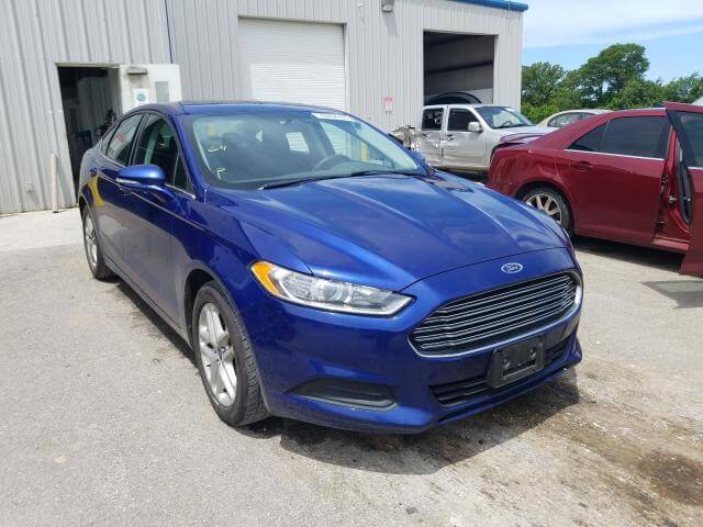 Купить бу FORD FUSION 2014 года в США