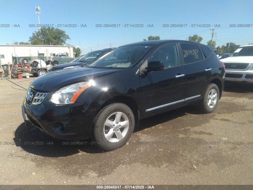 Купить бу NISSAN ROGUE S SV 2013 года в США