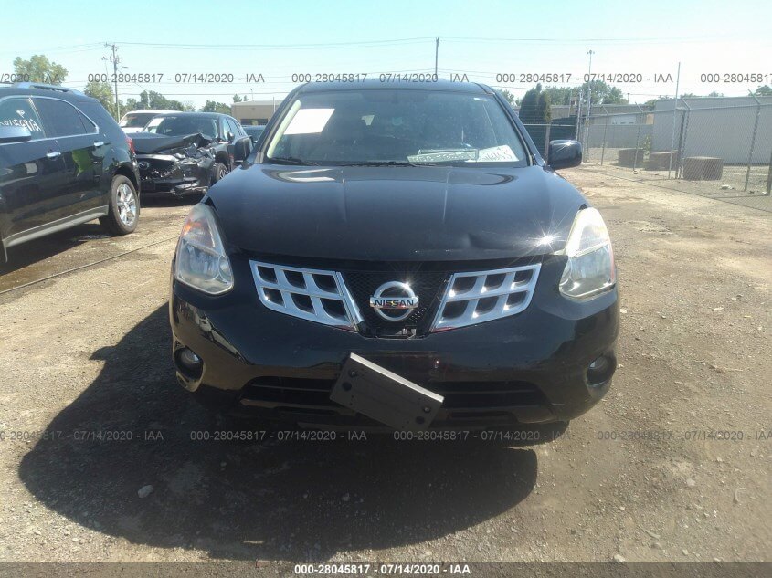 Купить бу NISSAN ROGUE S SV 2013 года в США