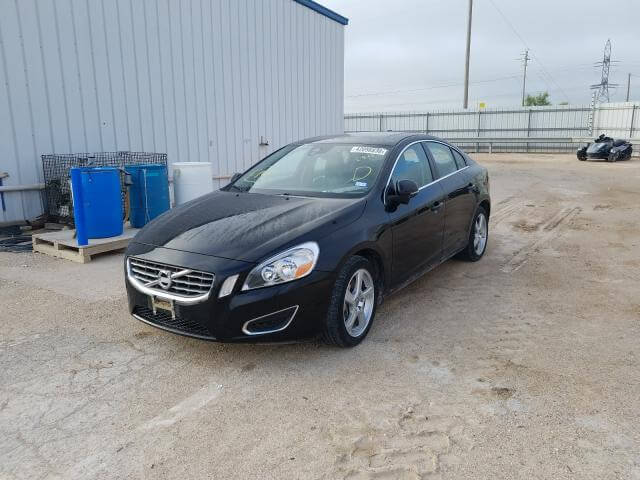 Купить VOLVO S60 T5 2013 года в США