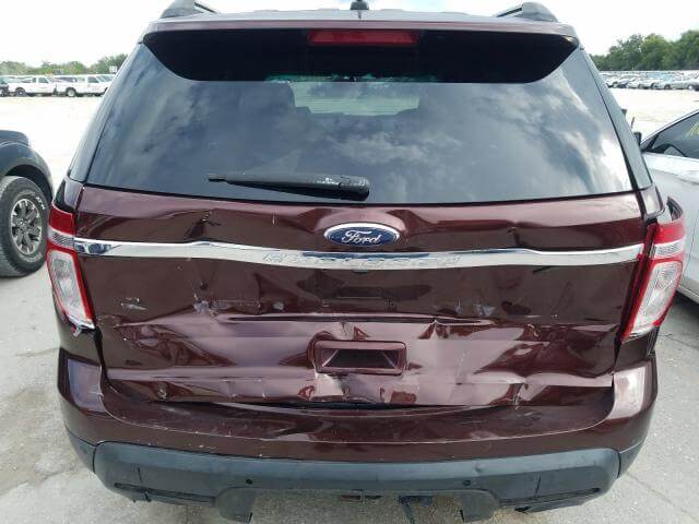 Купить бу FORD EXPLORER  2012 года в США