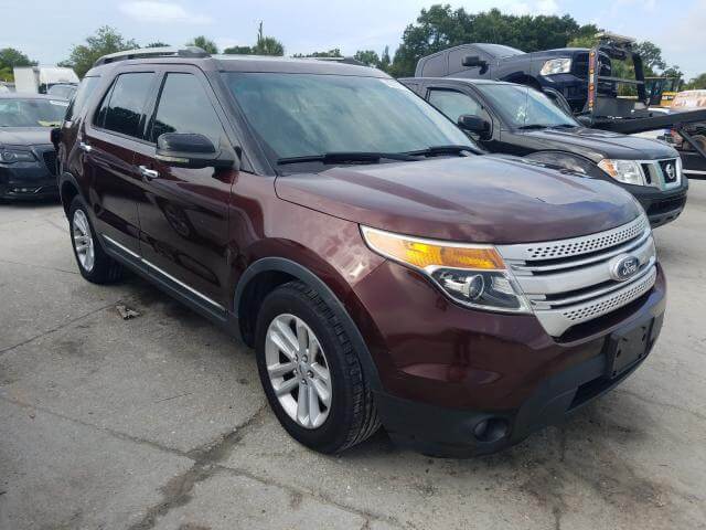 Купить бу FORD EXPLORER  2012 года в США