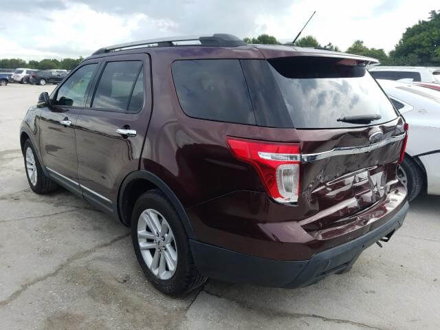 Купить бу FORD EXPLORER  2012 года в США