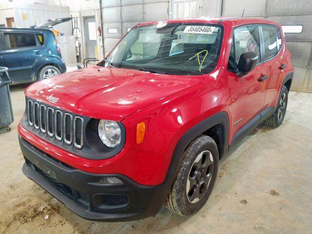 Купить бу JEEP RENEGADE SPORT 2015 года в США