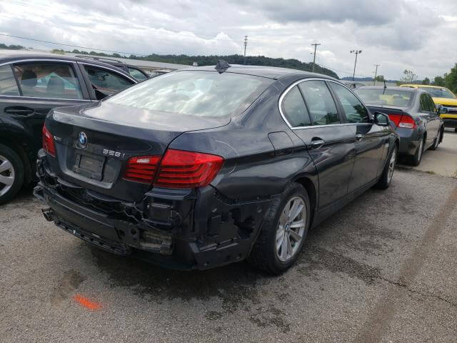 Купить BMW 528 XI 2016 года в США