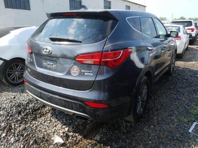 Купить HYUNDAI SANTA FE SPORT 2016 года из США