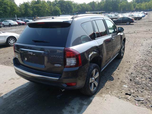 Купить JEEP COMPASS LATITUDE 2016 года в США