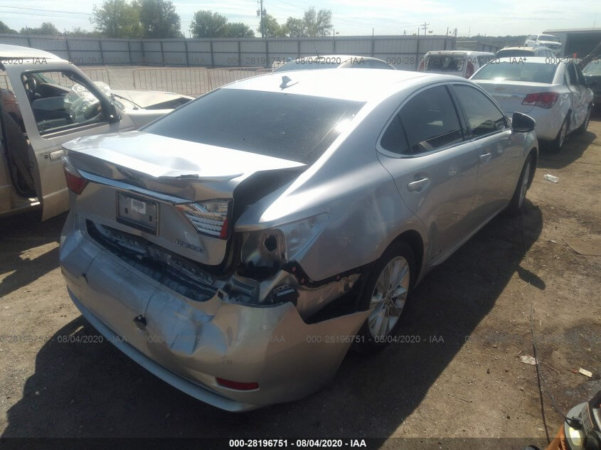 Купить LEXUS ES 300H 2013 года в США