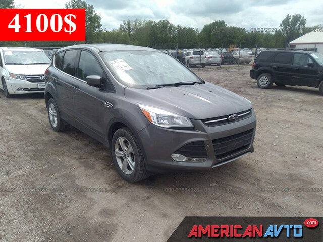 Купить бу FORD ESCAPE SE 2013 года в США