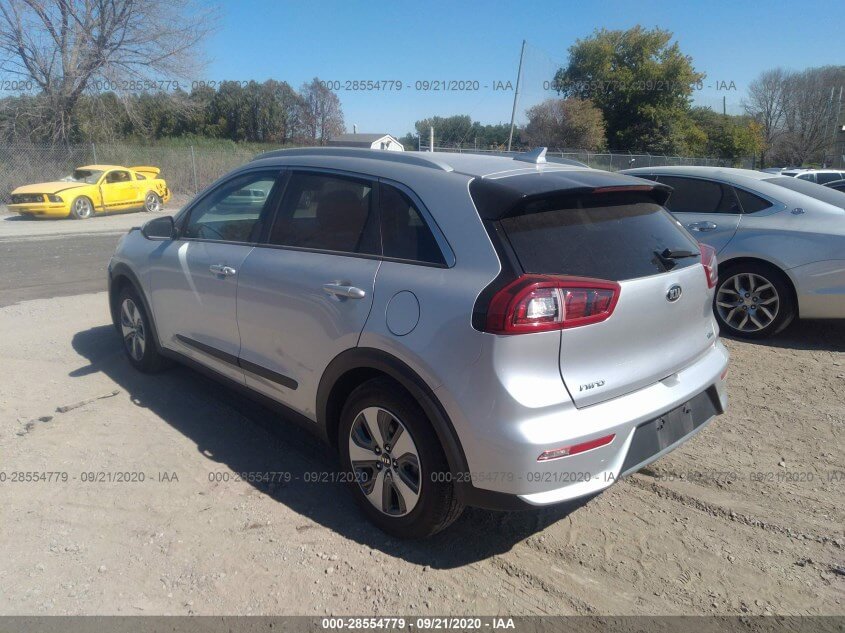 Купить бу KIA NIRO 1.6 2019 года в США