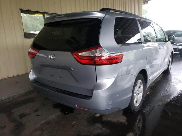 Купить бу TOYOTA SIENNA 3.5 2015 года в США