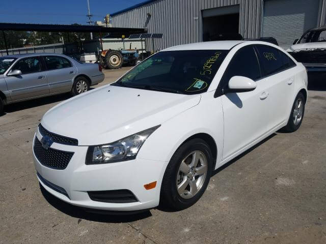 Купить б/у CHEVROLET CRUZE 2014 года в США