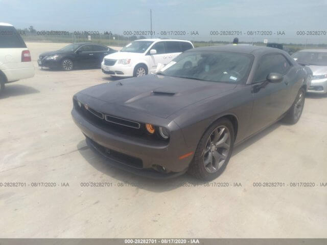 Купить бу DODGE CHALLENGER SXT PLUS 2015 года в США