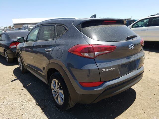 Купить бу HYUNDAI TUCSON SEL 2018 года в США