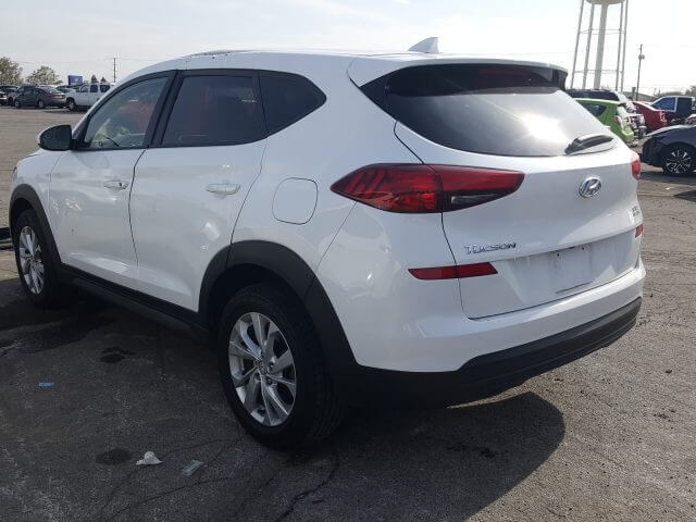 Купить бу HYUNDAI TUCSON SEL 2019 года в США