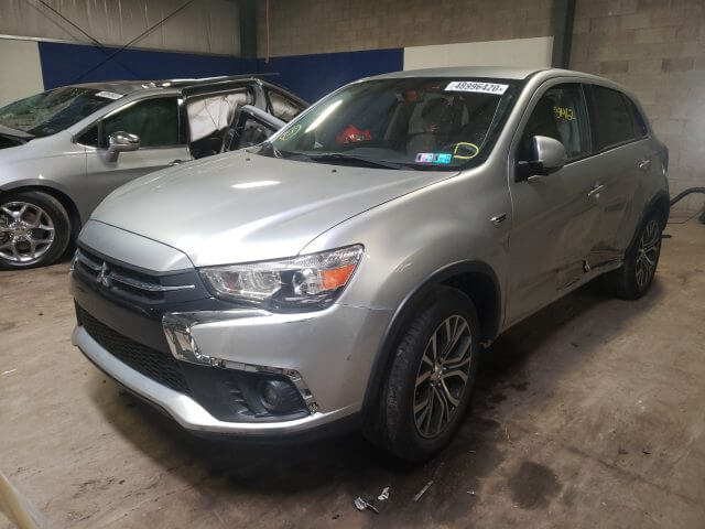 Купить бу MITSUBISHI OUTLANDER SPORT ES 2018 года в США