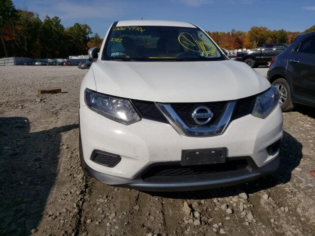 Купить бу NISSAN ROGUE SPORT 2016 года в США