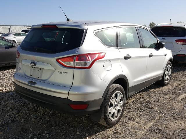 Купить бу FORD ESCAPE 2.5 S 2014 года в США