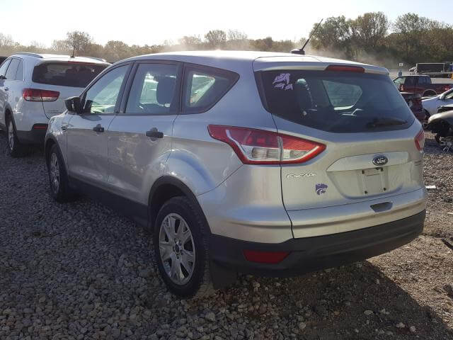 Купить бу FORD ESCAPE 2.5 S 2014 года в США