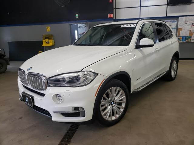 Купить бу BMW X5 XDRIVE50I 2015 года в США