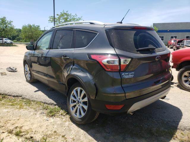 Купить бу FORD ESCAPE TITANIUM 2017 года в США (2)Купить бу FORD ESCAPE TITANIUM 2017 года в США (2)