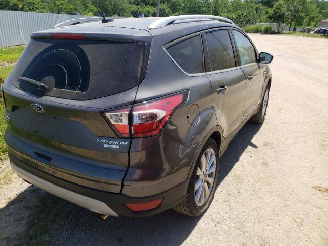 Купить бу FORD ESCAPE TITANIUM 2017 года в США (2)Купить бу FORD ESCAPE TITANIUM 2017 года в США (2)