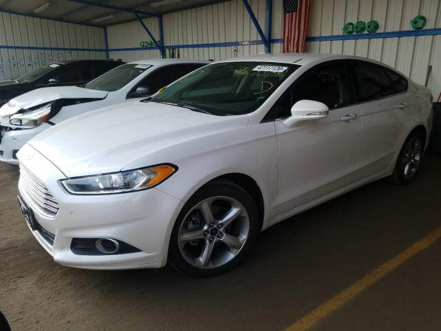 Купит бу FORD FUSION 2016 года в США