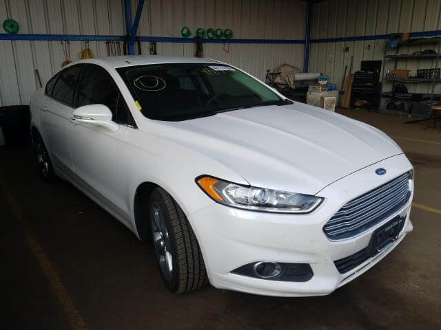 Купит бу FORD FUSION 2016 года в США