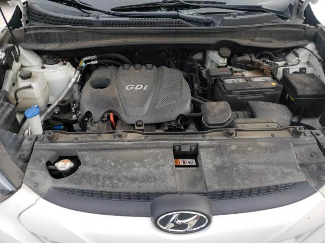 Купить бу HYUNDAI TUCSON GLS 2014 года в США