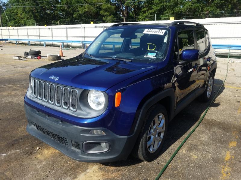 Купить бу JEEP RENEGADE LATITUDE 2016 года в США (2)