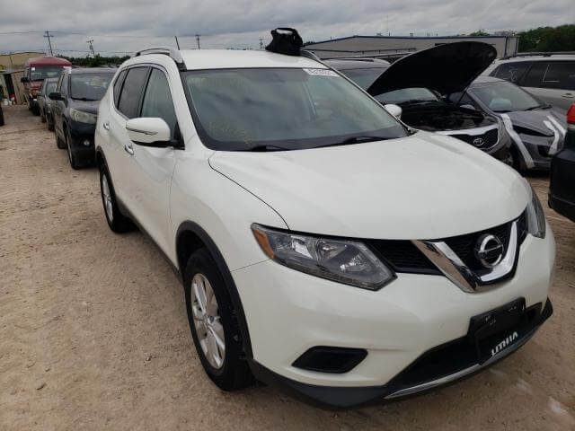 Купить бу NISSAN ROGUE S 2015 года в США