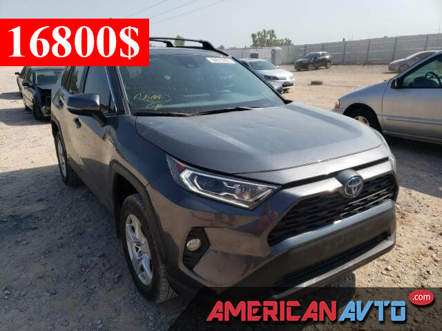 Купить б/у TOYOTA RAV4 XLE 2021 года в США