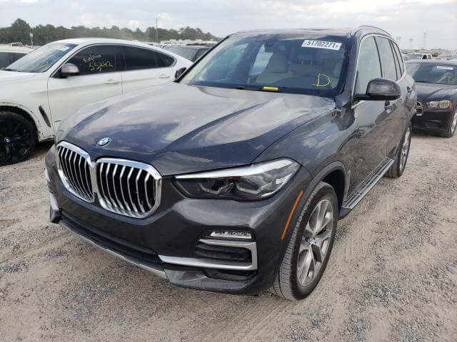 Купить бу BMW X5 SDRIVE 40I 2020 года в США