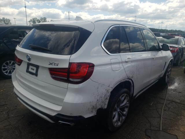 Купить бу BMW X5 XDRIVE35I 2018 года в США