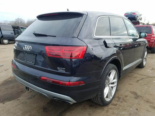 Купить бу AUDI Q7 PRESTIGE 2017 года в США