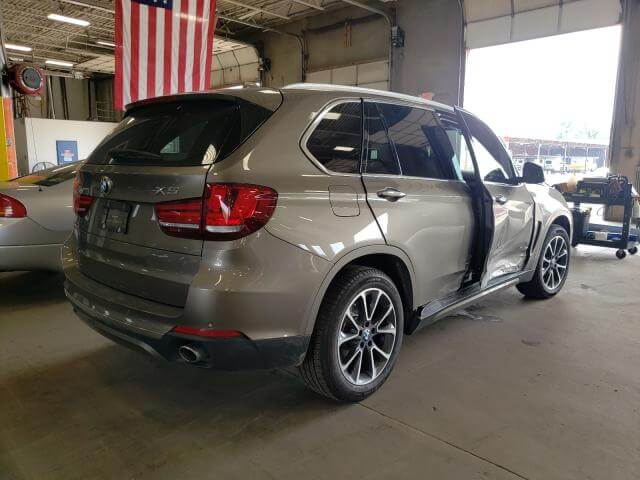 Купить бу BMW X5 XDRIVE35I 2017 года в США