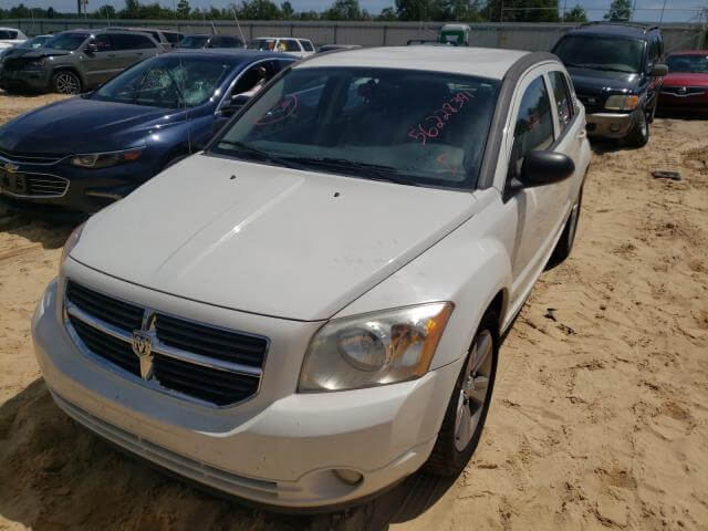 Купить бу DODGE CALIBER MAINSTREET 2010 года в США