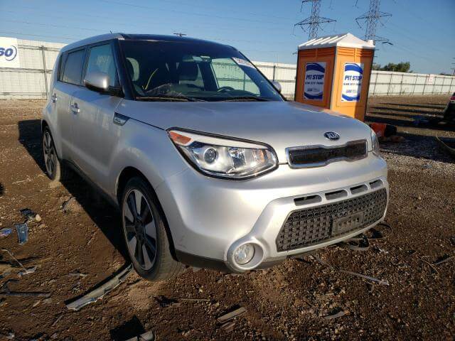 Купить бу KIA SOUL 2015 года в США