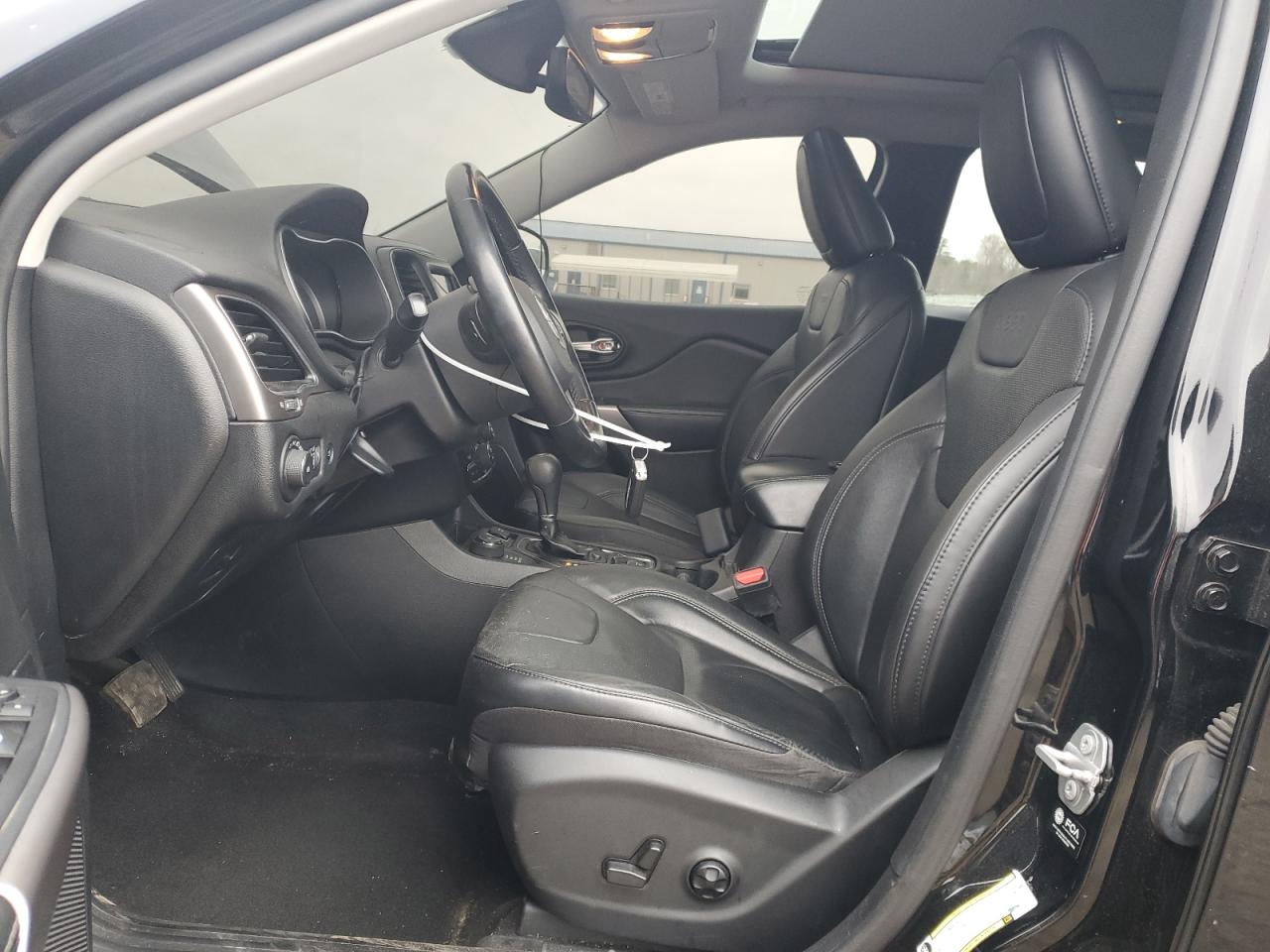 Купить б/у JEEP CHEROKEE LATITUDE LUX 2021 года в США, ДЖИП ЧЕРОКИ 2021 из США, Купить б/у JEEP CHEROKEE LATITUDE LUX 2021 года в США
