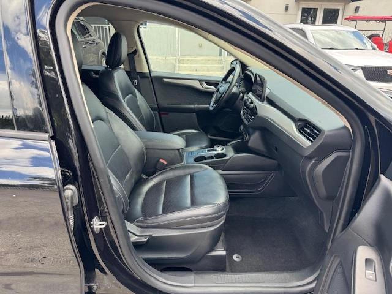 Купить б/у FORD ESCAPE SEL 2020 года в США, ФОРД ЭСКЕЙП 2020 из США, Купить б/у FORD ESCAPE SEL 2020 года в США