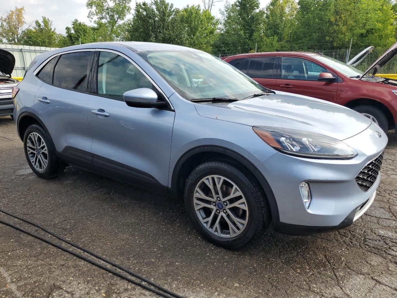 Купить б/у FORD Escape 2022 года в США, ФОРД ескейп из США, Купить б/у FORD Escape 2022 года в США