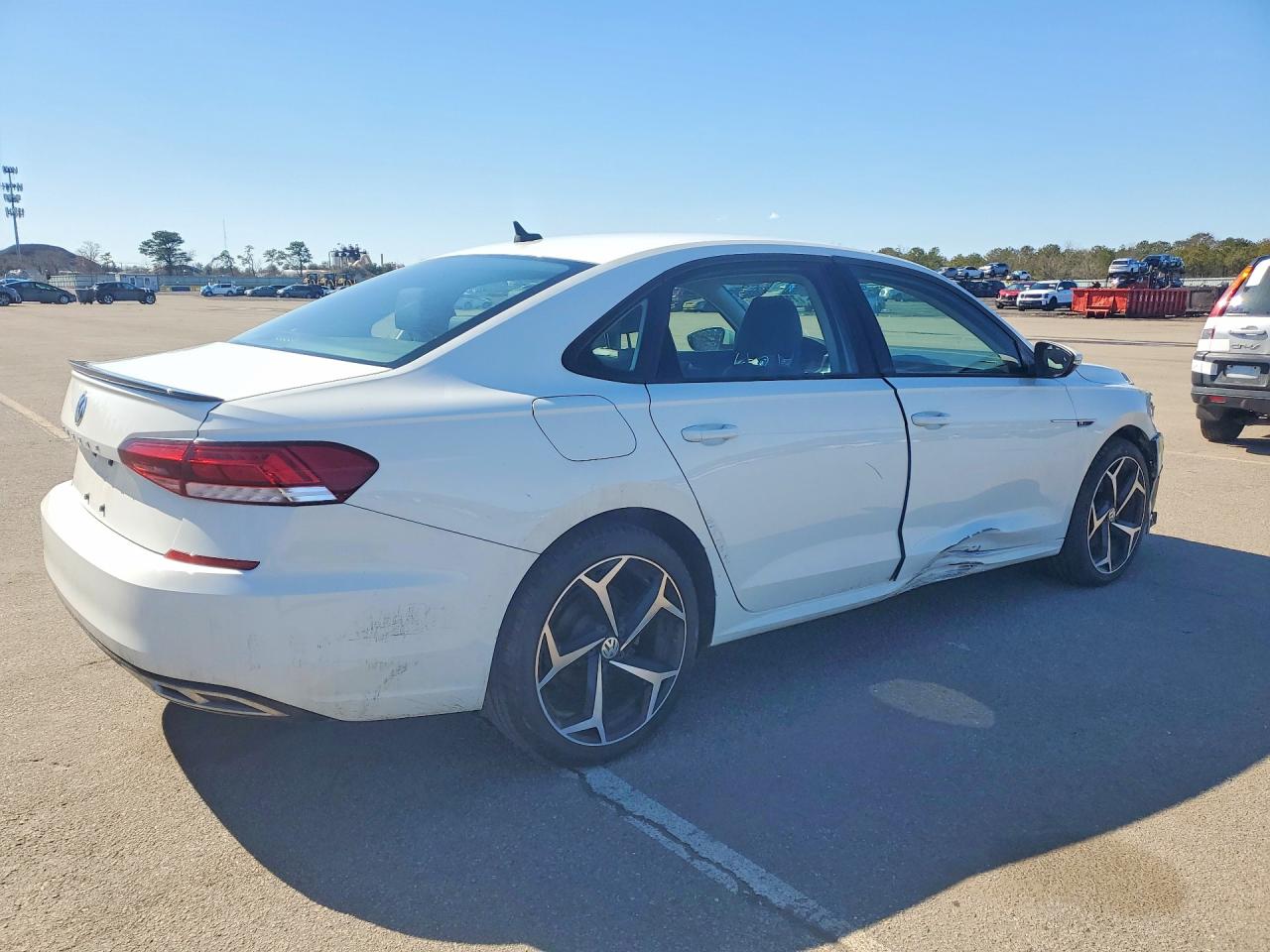 Купить б/у VOLKSWAGEN PASSAT R-LINE 2020 года в США, ТИГУАН СЕ 2020 из США, Купить б/у VOLKSWAGEN PASSAT R-LINE 2020 года в США