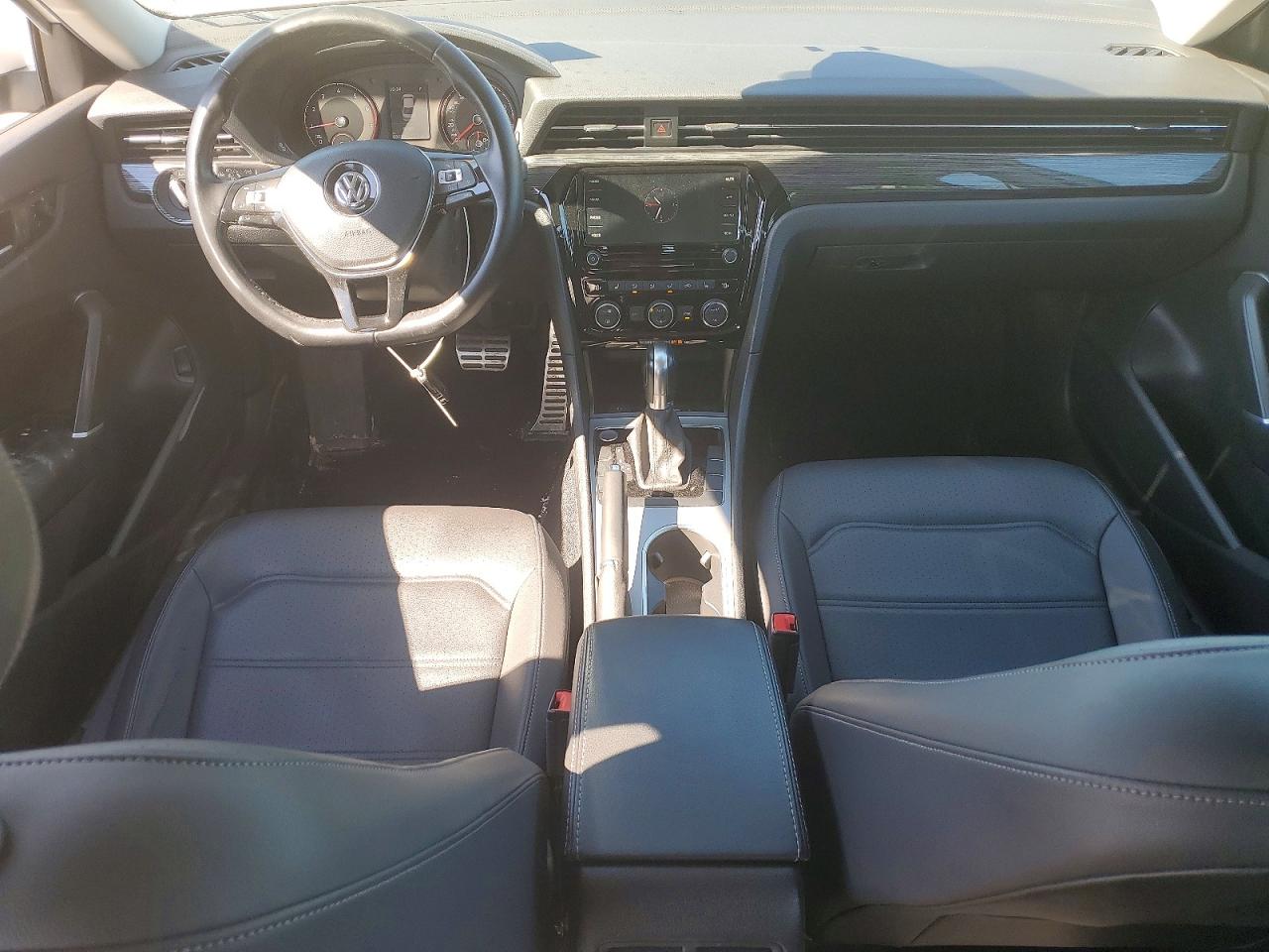 Купить б/у VOLKSWAGEN PASSAT R-LINE 2020 года в США, ТИГУАН СЕ 2020 из США, Купить б/у VOLKSWAGEN PASSAT R-LINE 2020 года в США