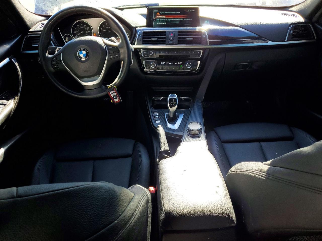 Купить б/у BMW 330 2017 года года в США, БМВ 330 из США, Купить б/у BMW 330 2017 года в США