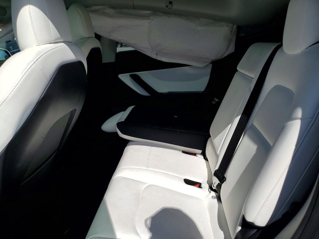 Купить б/у TESLA MODEL Y 2021 года в США, ТЕСЛА вай 2021 из США, Купить б/у TESLA MODEL Y 2021 года в США