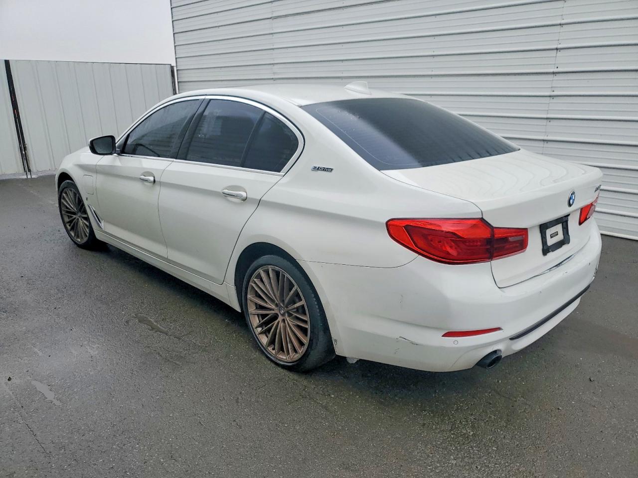 Купить б/у BMW 530 hybrid 2018 года года в США, БМВ 530 гибрид из США, Купить б/у BMW 530 hybrid 2018 года в США