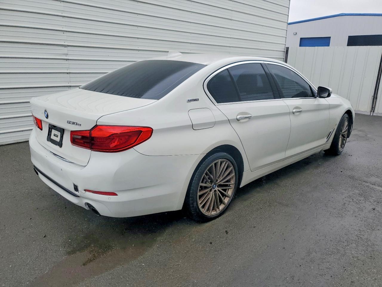 Купить б/у BMW 530 hybrid 2018 года года в США, БМВ 530 гибрид из США, Купить б/у BMW 530 hybrid 2018 года в США