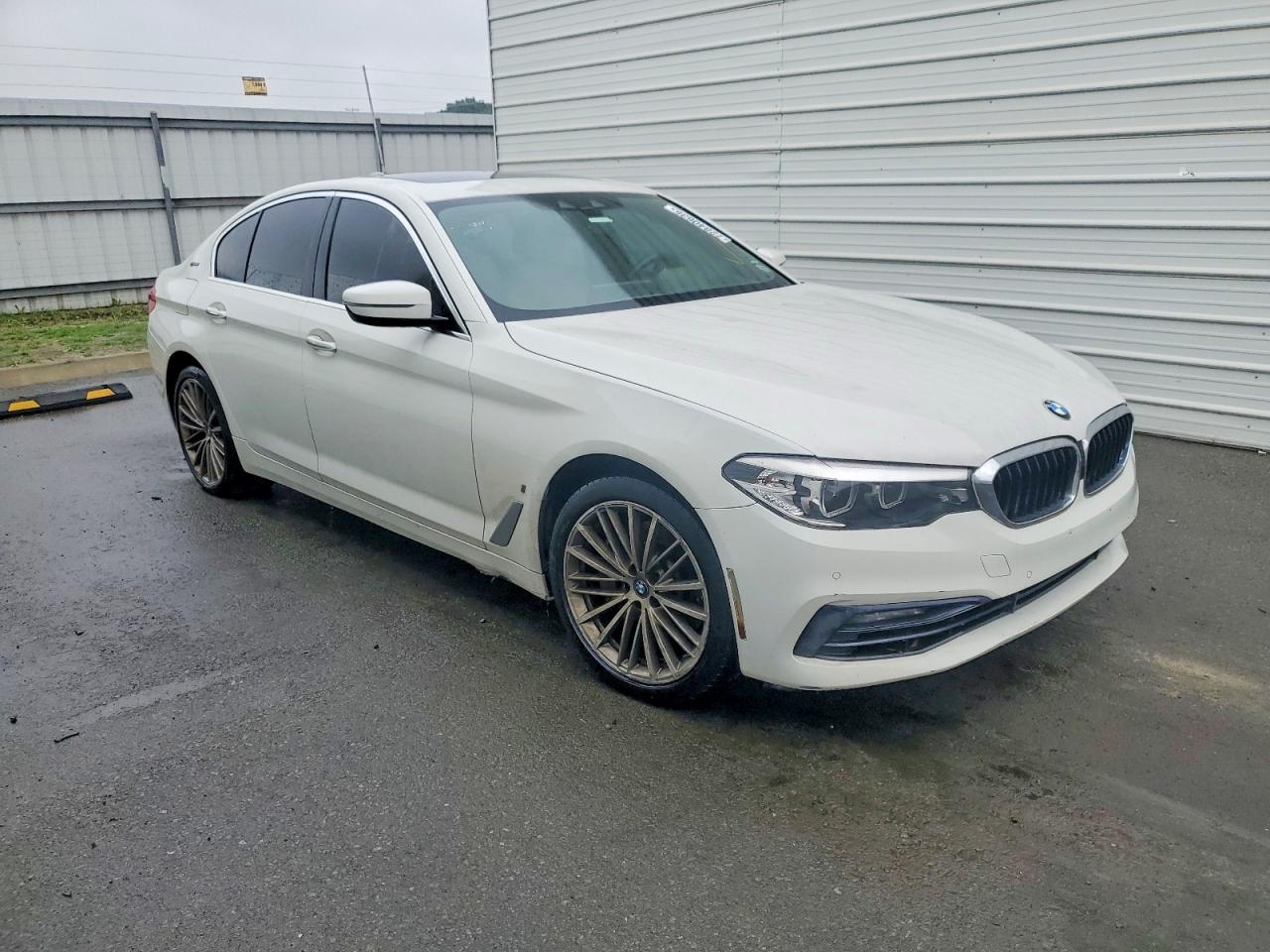 Купить б/у BMW 530 hybrid 2018 года года в США, БМВ 530 гибрид из США, Купить б/у BMW 530 hybrid 2018 года в США