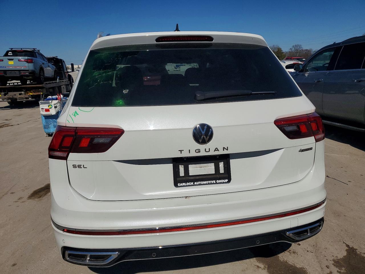 Купить б/у VOLKSWAGEN TIGUAN R-LINE BLACK 2024 года в США, ТИГУАН СЕ Р ЛАЙН 2024 из США, Купить б/у VOLKSWAGEN TIGUAN R-LINE BLACK 2024 года в США