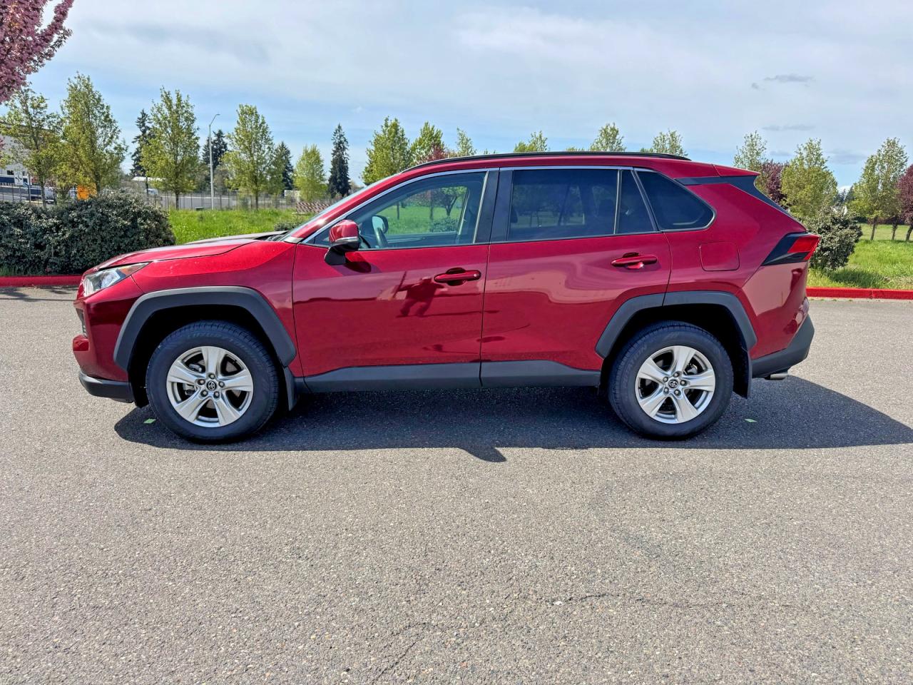 Купить б/у TOYOTA RAV4 2021 года в США, ТОЙОТА РАВ4 2021 из США, Купить б/у TOYOTA RAV4 2021 года в США